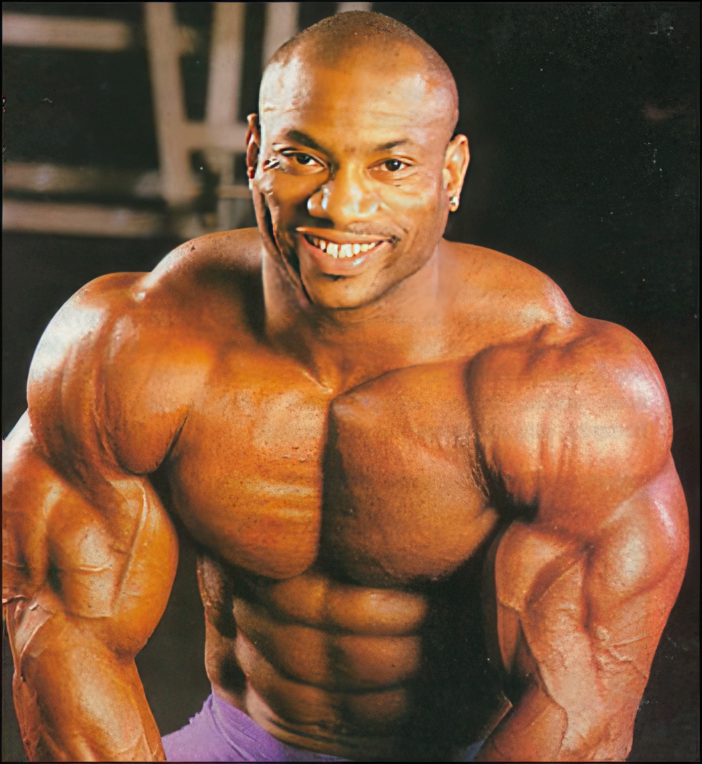 The incredible muscles and symmetry of IFBB Pro Dexter Jackson